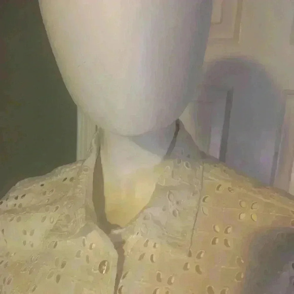 Gap - Picture 8 of 15